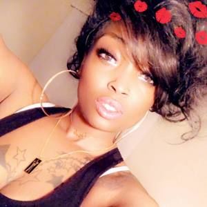 Meet your Posher, Mia